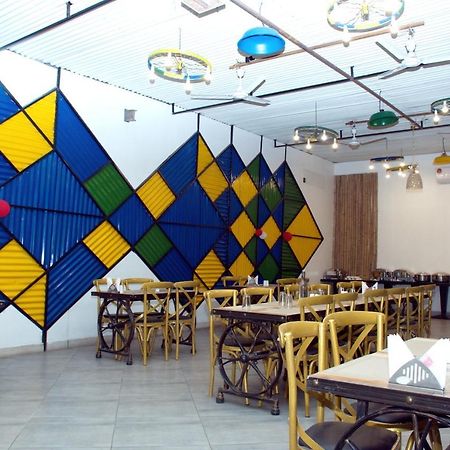 Santu Basil - An Eco Resort Bhavnagar Buitenkant foto